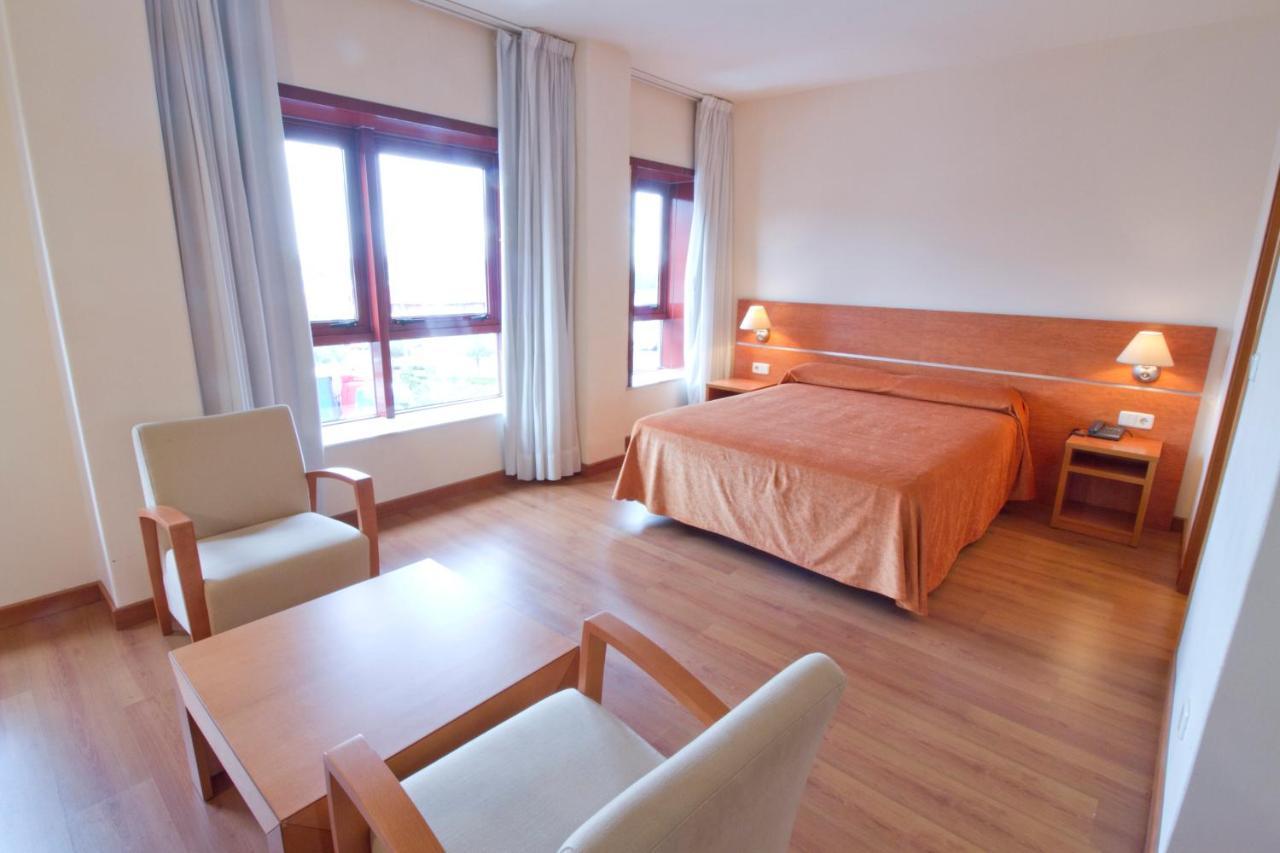 Hotel Torques Bergondo 外观 照片